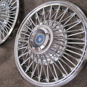 Mustand/Cougar 14 inch wire wheel covers