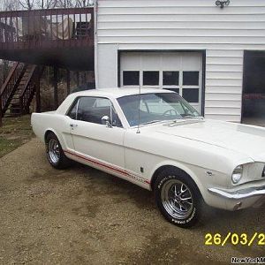 1965 Mustang Passenger side view