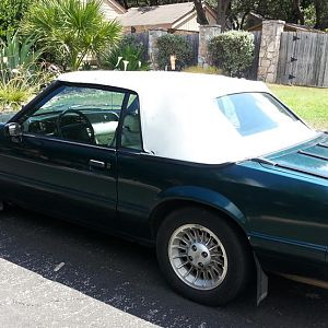 06 Mustang photo exterior1