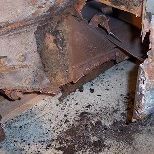 6/15/16 Removed remainder of the l/s outer torque box.
