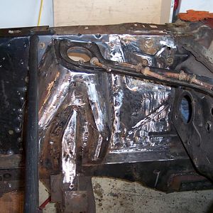 9/9/16 Cleaned the old paint off the r/s shock tower & rear inner fender panel.