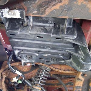 7/29/18 Replacement plastic charcoal canister bracket removed from a 2000 4 door Explorer in the JY.