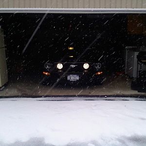 snow stangy