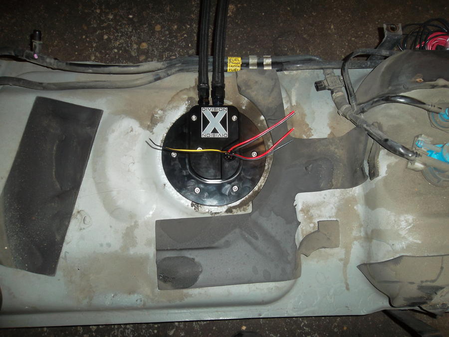 Division X fuel pump hat w/ duel stryker pumps New York Mustangs